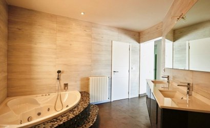 Herverkoop - Villa -
Altea