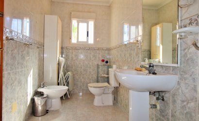 Herverkoop - Herenhuis -
Villamartín