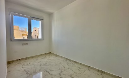 Herverkoop - Herenhuis -
Torrevieja - Los Balcones