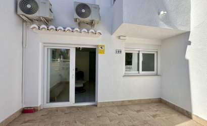 Herverkoop - Herenhuis -
Torrevieja - Los Balcones