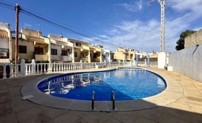 Herverkoop - Herenhuis -
Torrevieja - Los Balcones