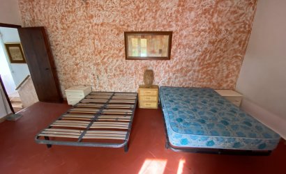 Reventa - Country House -
Sax