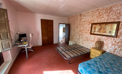 Reventa - Country House -
Sax