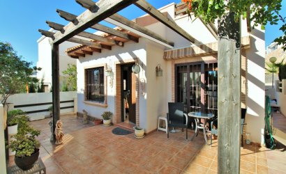 Herverkoop - Villa -
Villamartín - PAU 8