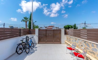 Herverkoop - Herenhuis -
Torrevieja