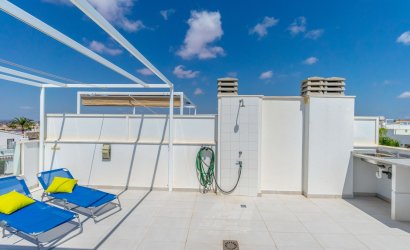 Herverkoop - Herenhuis -
Torrevieja