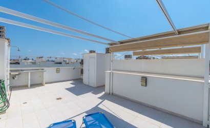 Herverkoop - Herenhuis -
Torrevieja