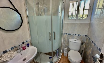 Herverkoop - Villa -
Guardamar del Segura - El Raso