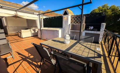 Herverkoop - Herenhuis -
Finestrat - Golf Bahía