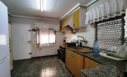 Resale - Country House -
Ontinyent