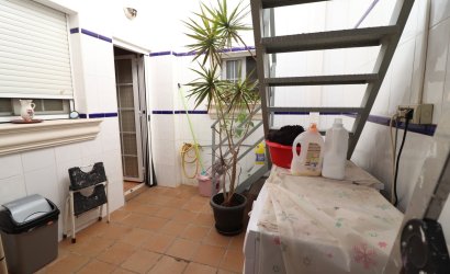 Herverkoop - Villa -
Almoradí - El Saladar