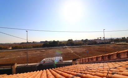 Herverkoop - Villa -
Almoradí - El Saladar