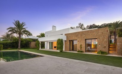 New Build - Villa -
Casares - Pedregales