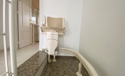 Herverkoop - Herenhuis -
Benijofar - Monte Azul