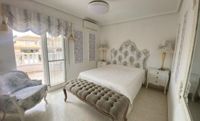 Herverkoop - Herenhuis -
Benijofar - Monte Azul