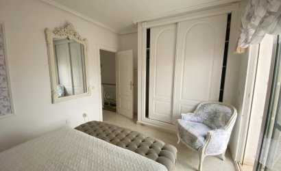 Herverkoop - Herenhuis -
Benijofar - Monte Azul