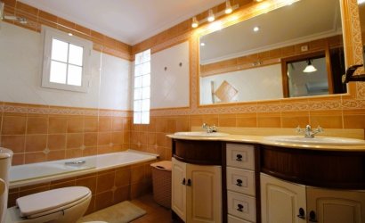 Herverkoop - Villa -
Orihuela Costa - Los Dolses