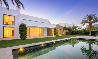 New Build - Villa -
Casares - Pedregales