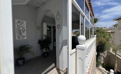 Herverkoop - Villa -
Orihuela - Costa Blanca