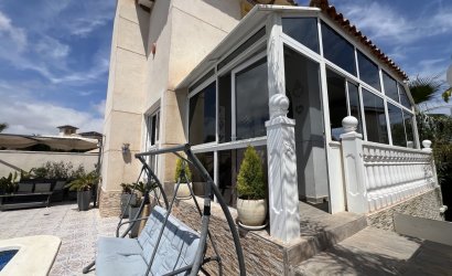 Herverkoop - Villa -
Orihuela - Costa Blanca