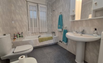 Herverkoop - Villa -
Orihuela - Costa Blanca