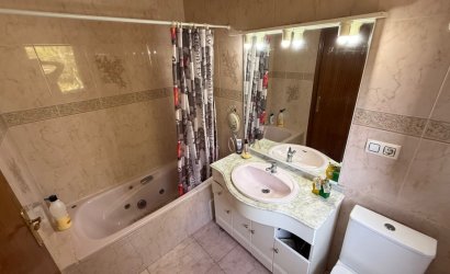 Herverkoop - Villa -
Orihuela - Costa Blanca