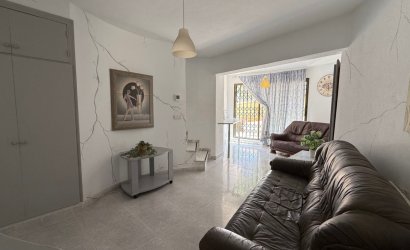 Herverkoop - Villa -
Orihuela - Costa Blanca