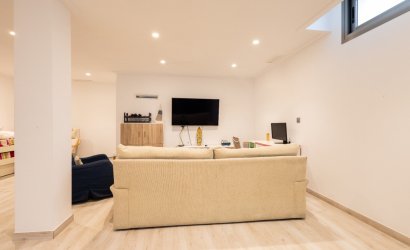 Herverkoop - Villa -
Orihuela - Costa Blanca