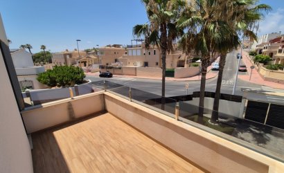 Resale - Villa -
Torrevieja - Costa Blanca