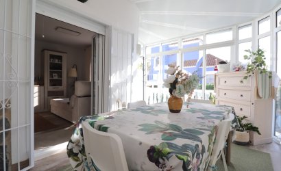 Herverkoop - Villa -
Orihuela Costa - Villamartín