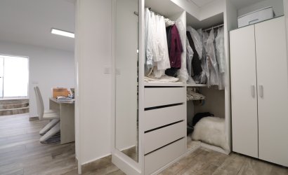 Herverkoop - Villa -
Orihuela Costa - Villamartín