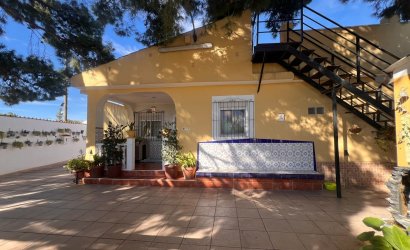 Herverkoop - Country House -
Alicante - Moralet - Cañada del Fenollar