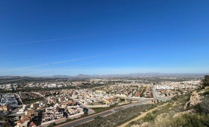 Herverkoop - Herenhuis -
Ciudad Quesada