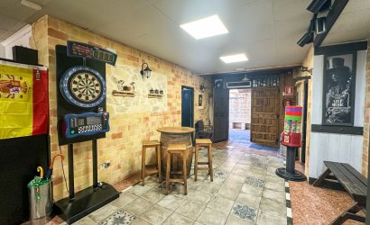 Herverkoop - Reclame -
Torrevieja - Nueva Torrevieja