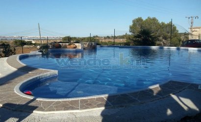 Revente - Villa -
Torrevieja - Los Balcones