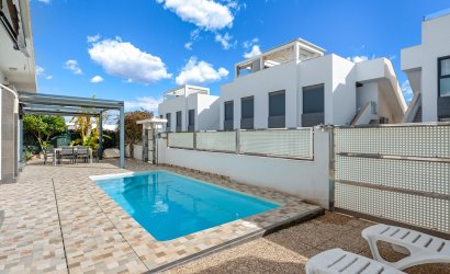 Resale - Villa -
Ciudad Quesada