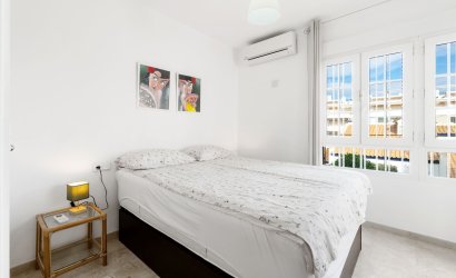 Herverkoop - Villa -
Orihuela Costa - Villamartín