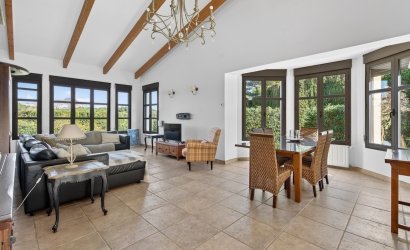 Revente - Villa -
Jávea - Monte Olimpe