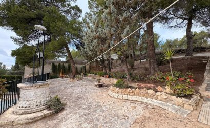 Herverkoop - Villa -
Sax