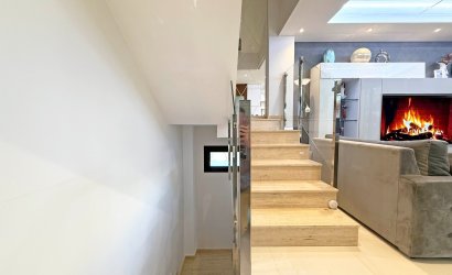 Herverkoop - Villa -
Orihuela Costa - Villamartín