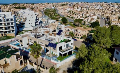 Herverkoop - Villa -
Orihuela Costa - Villamartín