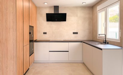 Resale - Villa -
El Campello - Pueblo Acantilado - Venta Lanuza