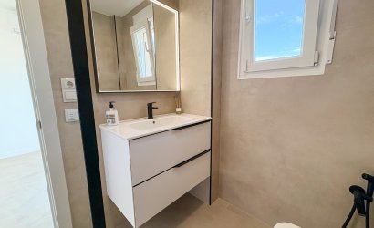 Resale - Villa -
El Campello - Pueblo Acantilado - Venta Lanuza