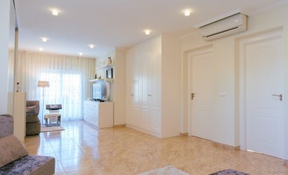 Reventa - Villa -
Torrevieja - Los Balcones