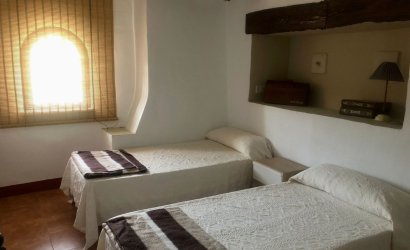 Reventa - Villa -
Onil