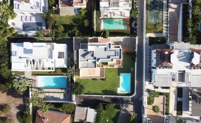 Resale - Villa -
Marbella - Las Chapas