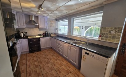 Revente - Villa -
Villena