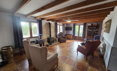 Revente - Villa -
Villena