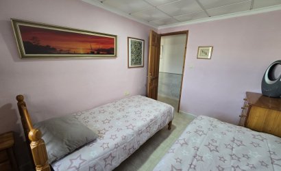 Revente - Villa -
Villena