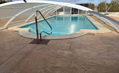 Revente - Villa -
Villena